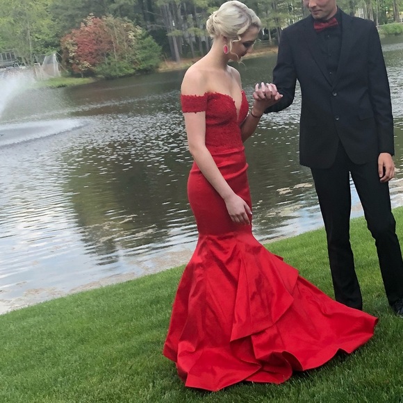 Red Formal Gown - Picture 2 of 8